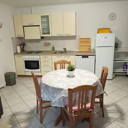 Vodaric Loznati * Cres